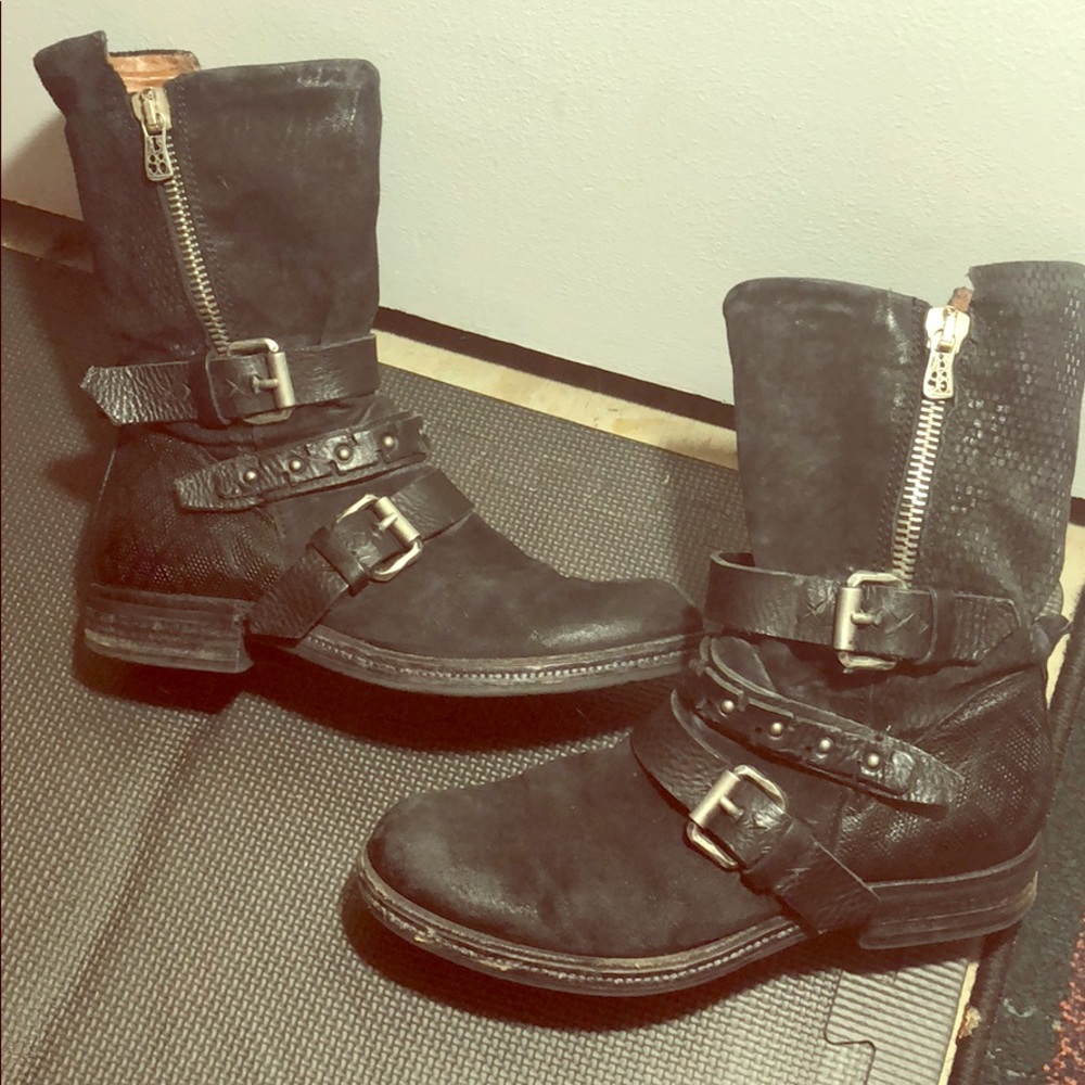 AS98 Highroad Boots SZ 8